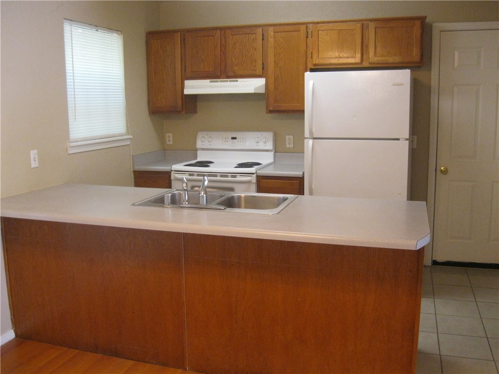 Applegate - Residential Lease