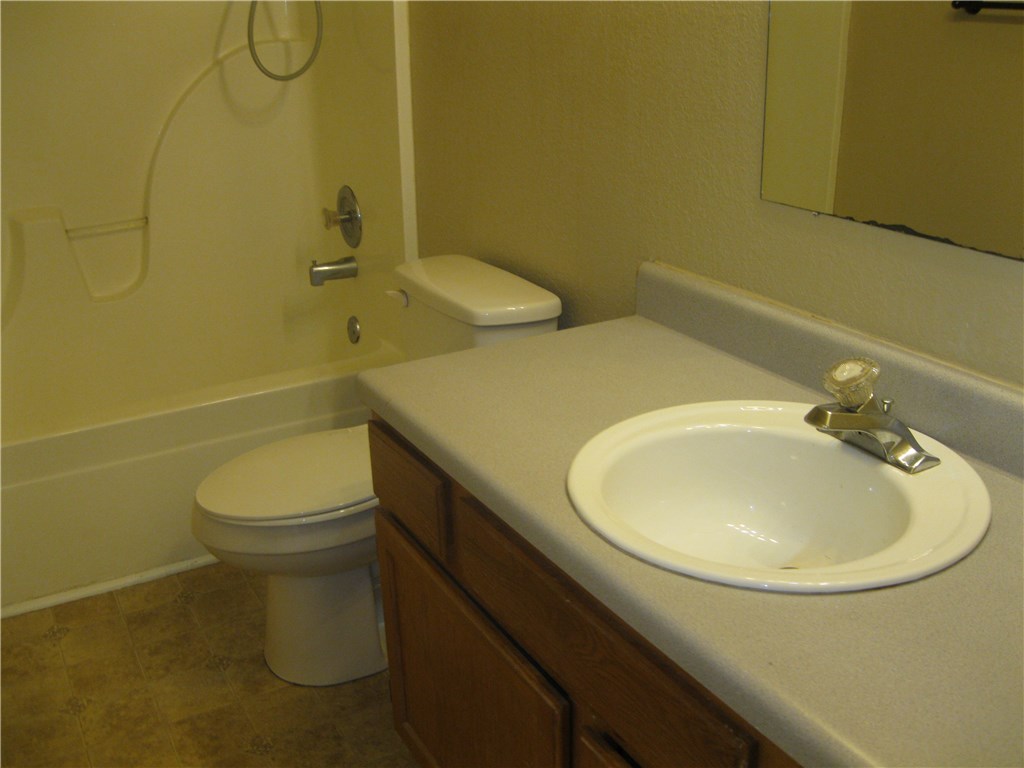 Applegate - Residential Lease