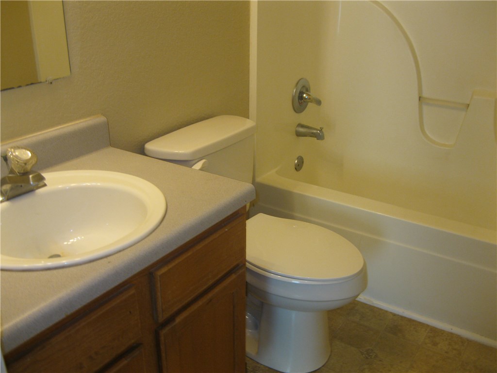 Applegate - Residential Lease
