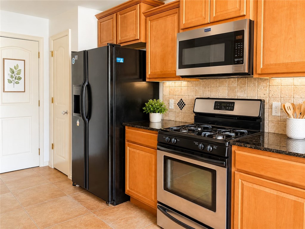 Dixieland Crossing - Residential Lease