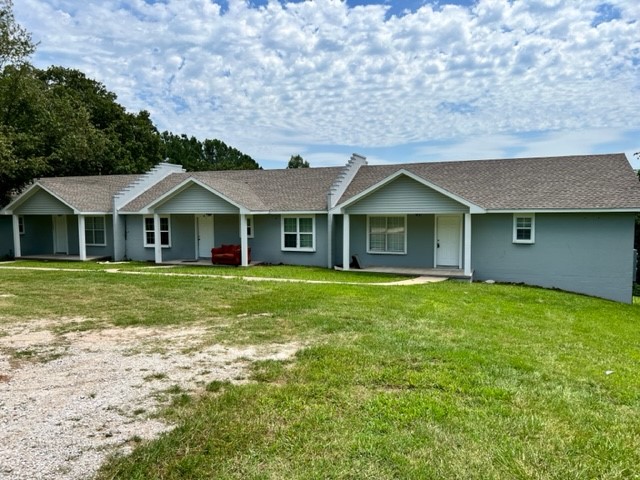 2 bedroom unit located in Lowell, near Hickory Creek! Ready in August. Large living room that opens to eat in kitchen. Cozy, covered patio that walks to a fenced backyard. Tenants responsible for all utilities, lawn care, washer, and dryer. We process applications as we receive and once an application is approved, we reach out for deposit. Deposit secures the unit not the application. Please be aware of scams. Our application process is to be paid online through a secure portal, and we do not accept cash, CashApp, Venmo, and/or PayPal. No showings until after August 14