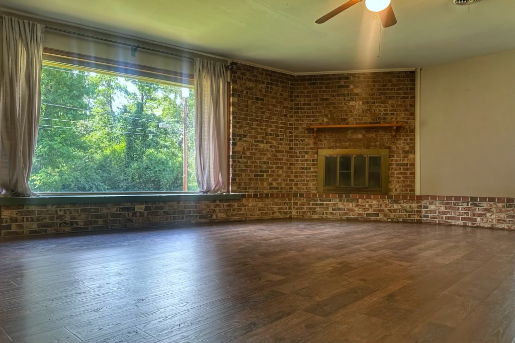Pine Crest Hill - Residential