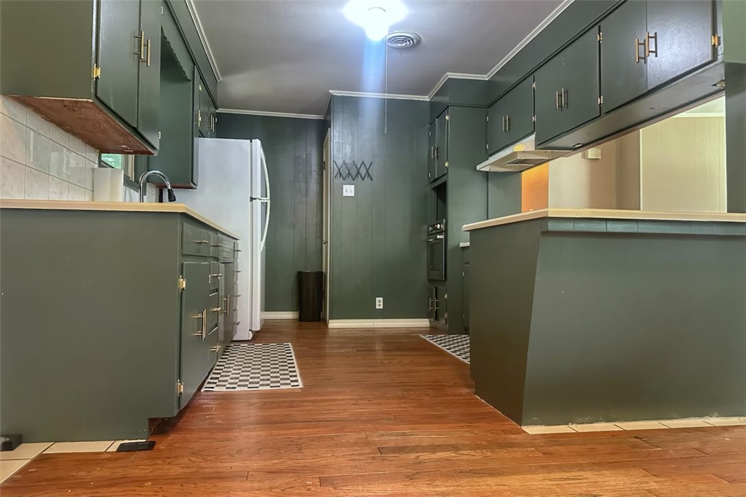 Pine Crest Hill - Residential