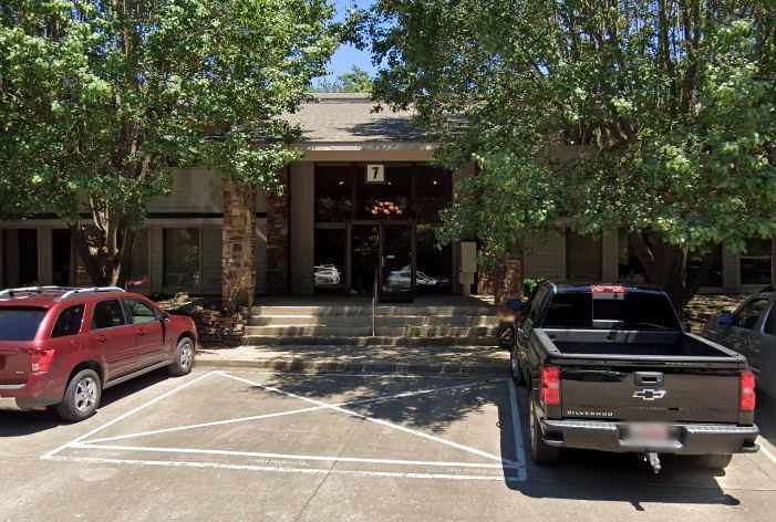 Beautiful office setting. Updated and fully rented.