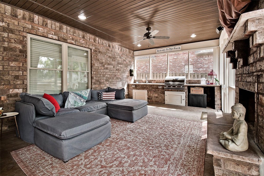 Windsor Manor - Residential