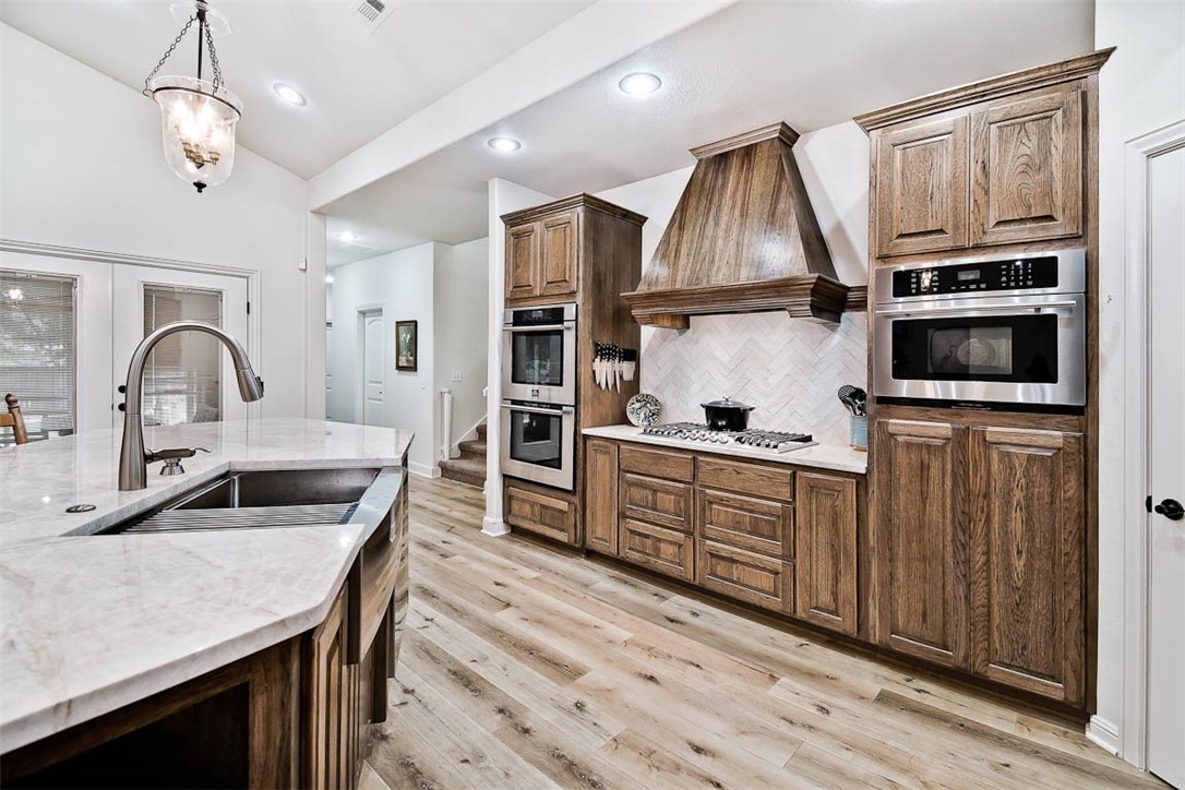Windsor Manor - Residential