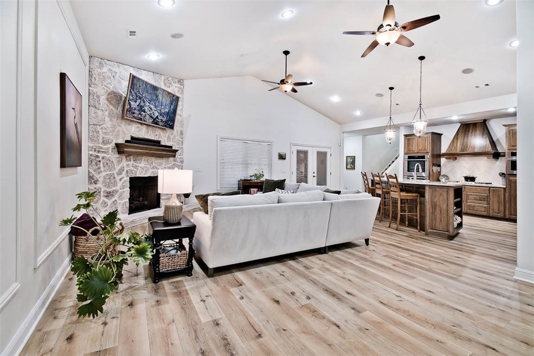 Windsor Manor - Residential