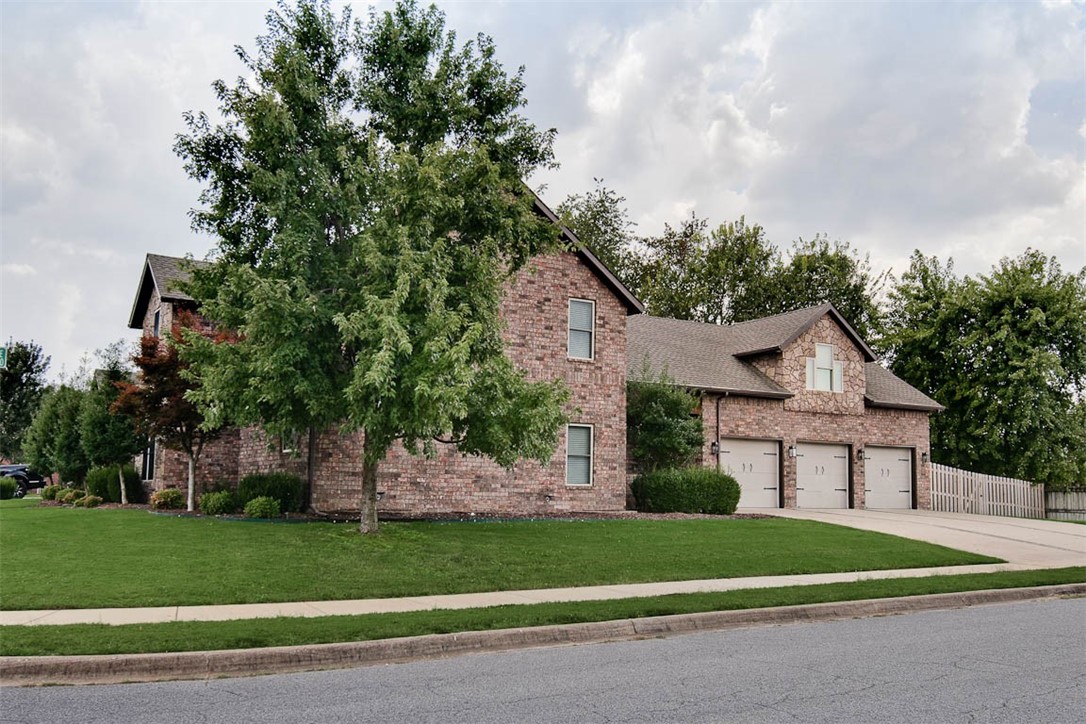 Windsor Manor - Residential