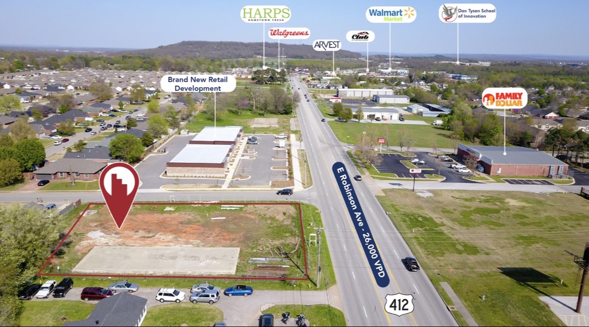 Highly Visible Corner Lot with Frontage on Hwy 412
Zoning: C-2?
26,000 Vehicles Per Day
Existing slab will need to be removed upon redevelopment