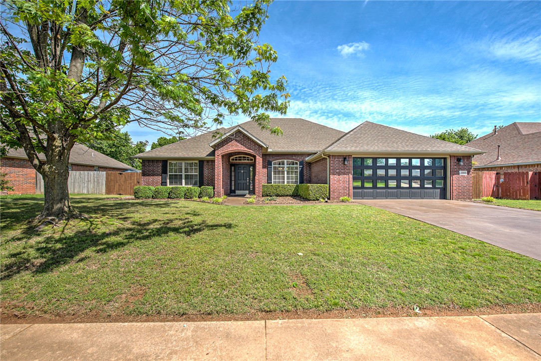 Meticulously maintained brick home on a 1/4-acre lot in desirable Southwest Bentonville. This carpet-free residence boasts 10-foot ceilings in the living room, kitchen, and foyer, plus a dramatic 9-foot tray ceiling in the primary suite. Upgrades include 5/8" carbonized bamboo flooring throughout and new LED recessed lighting. The kitchen, laundry, and both bathrooms feature freshly repainted solid oak cabinetry paired with granite tile countertops. The fourth bedroom doubles as an executive flex office with French doors and a large closet.

Outside, enjoy custom-stained concrete walkways and a modern glass-insulated garage door. Nestled in an established neighborhood with a low $225/year POA (pool & playground), you’re steps from a public park and minutes from the new Walmart HQ, NW Arkansas National Airport and Bentonville Community Center. Freshly repainted trim, wainscoting, and neutral tones make this quality-built home truly move-in ready!