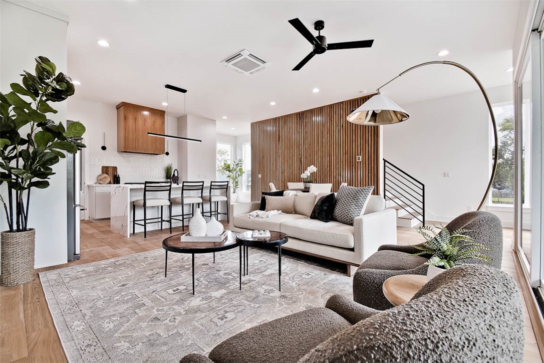 9TH & A HORIZONTAL PROPERTY REGIME-BENTO - Residential Lease