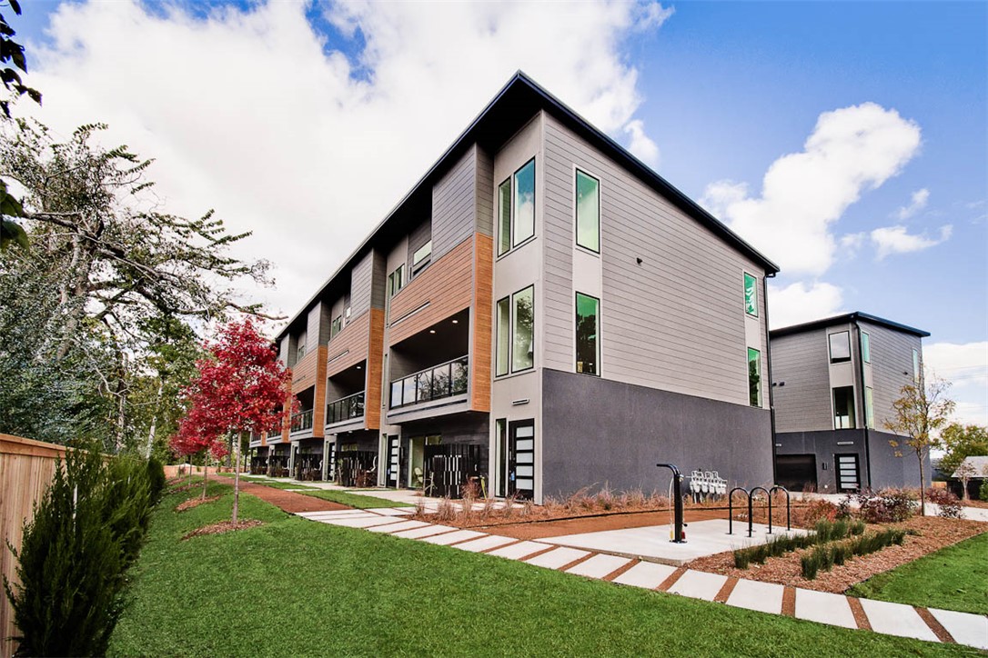 9TH & A HORIZONTAL PROPERTY REGIME-BENTO - Residential Lease