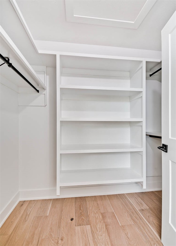 9TH & A HORIZONTAL PROPERTY REGIME-BENTO - Residential Lease