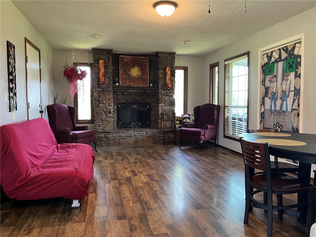 10-19-33 RURAL - Residential
