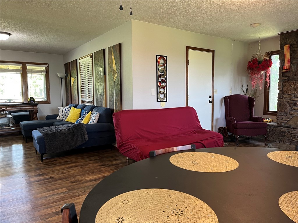 10-19-33 RURAL - Residential