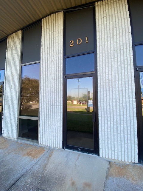 Universal Plaza - Commercial Lease