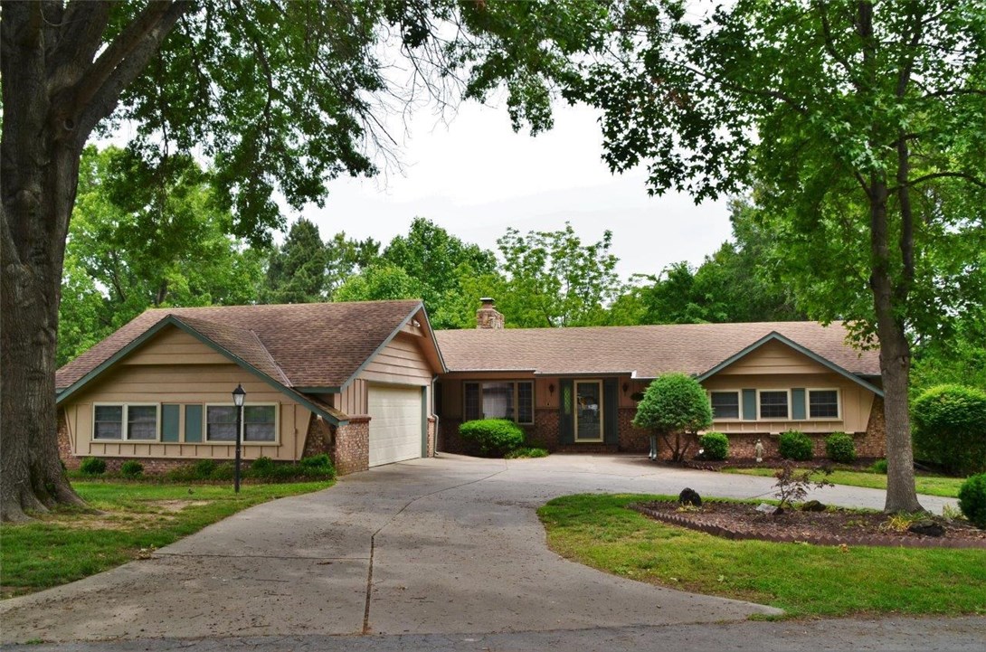Summit Heights Rogers - Residential