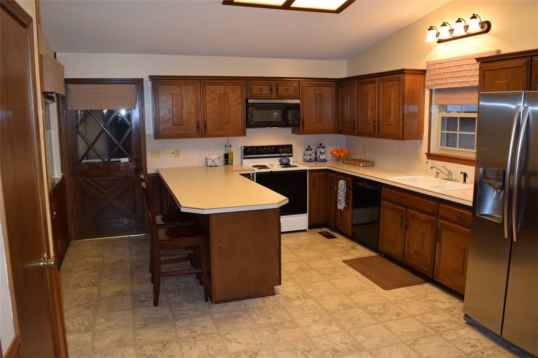 Summit Heights Rogers - Residential
