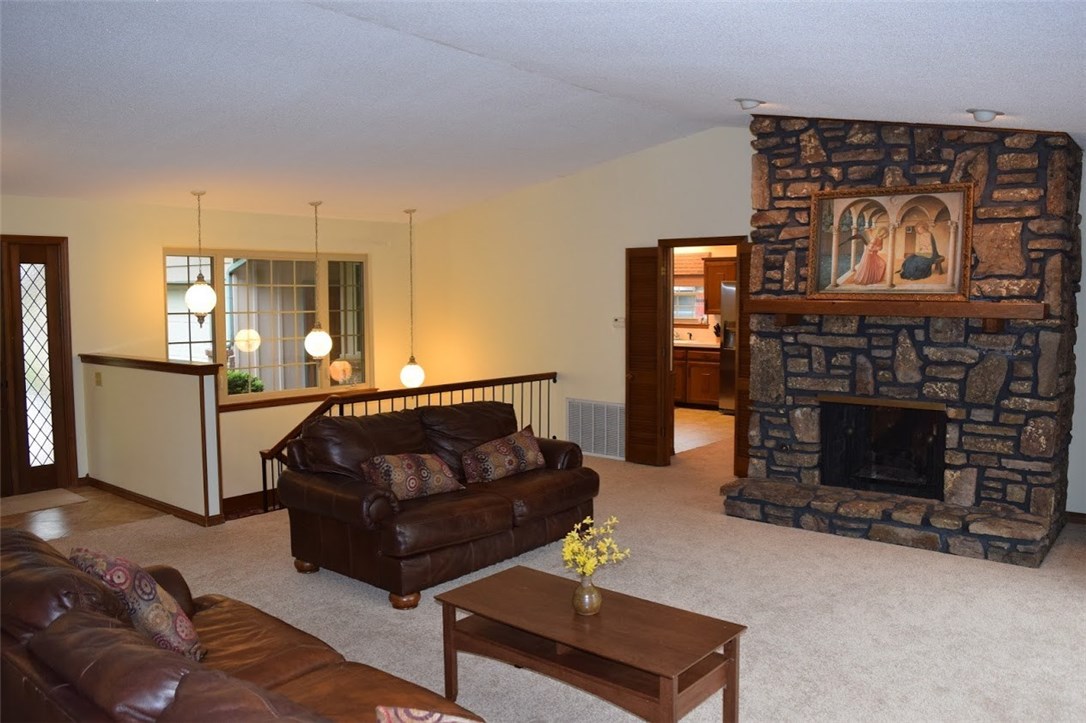 Summit Heights Rogers - Residential