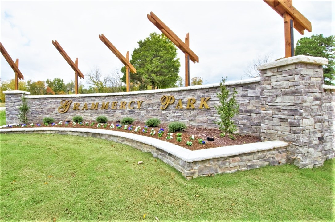 Grammercy Park - Land