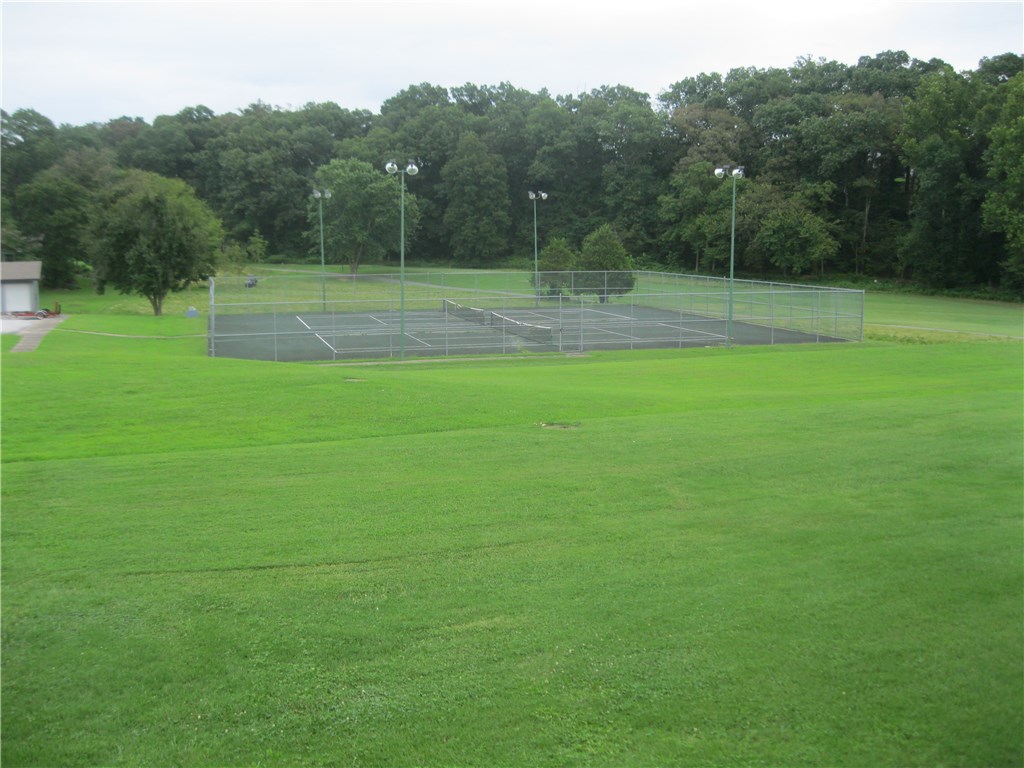 Metfield Courts Bvv - Residential Lease