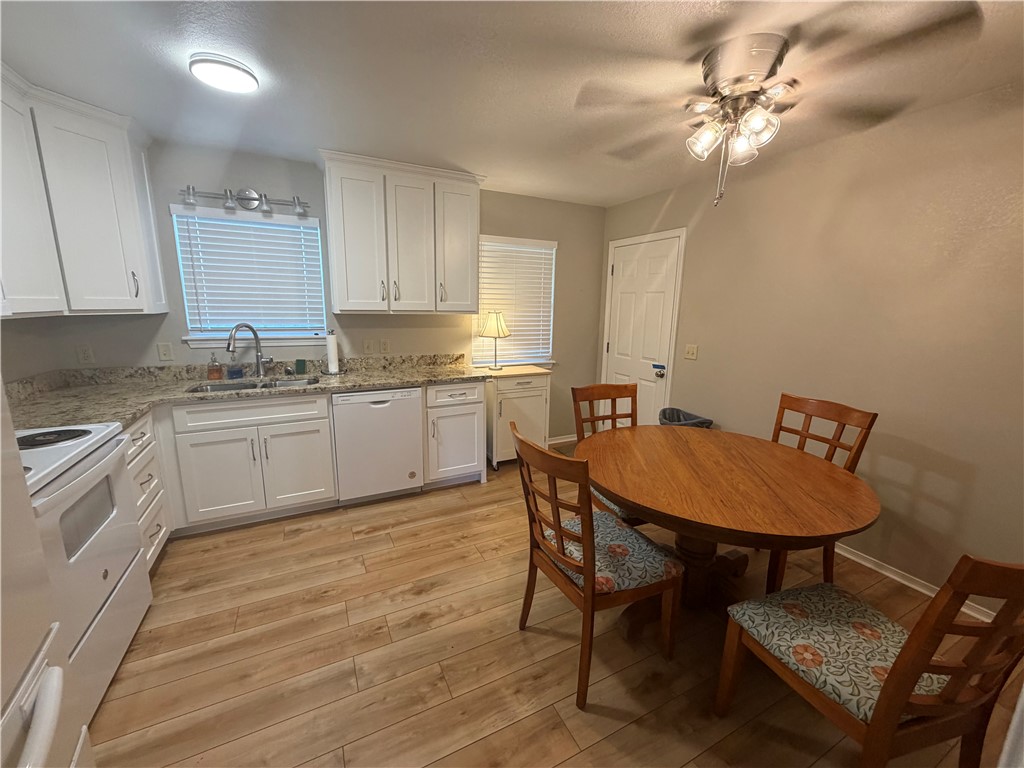 OAK RIDGE ESTATES 1 - Residential
