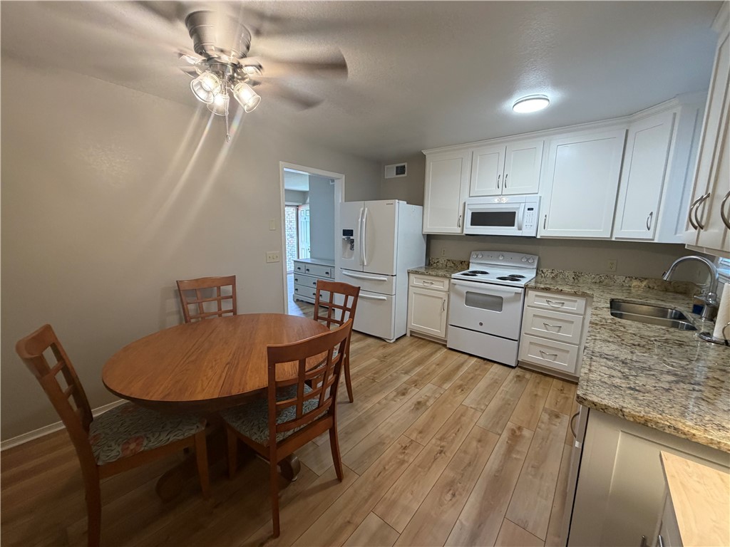 OAK RIDGE ESTATES 1 - Residential