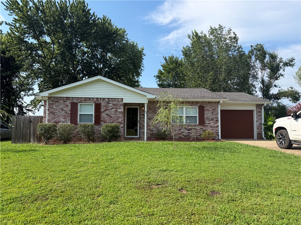 OAK RIDGE ESTATES 1 - Residential