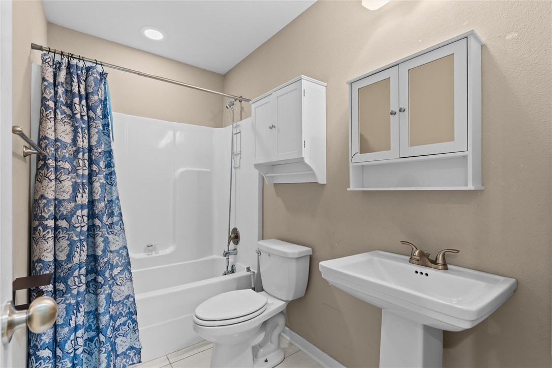 Hughmount Village - Residential