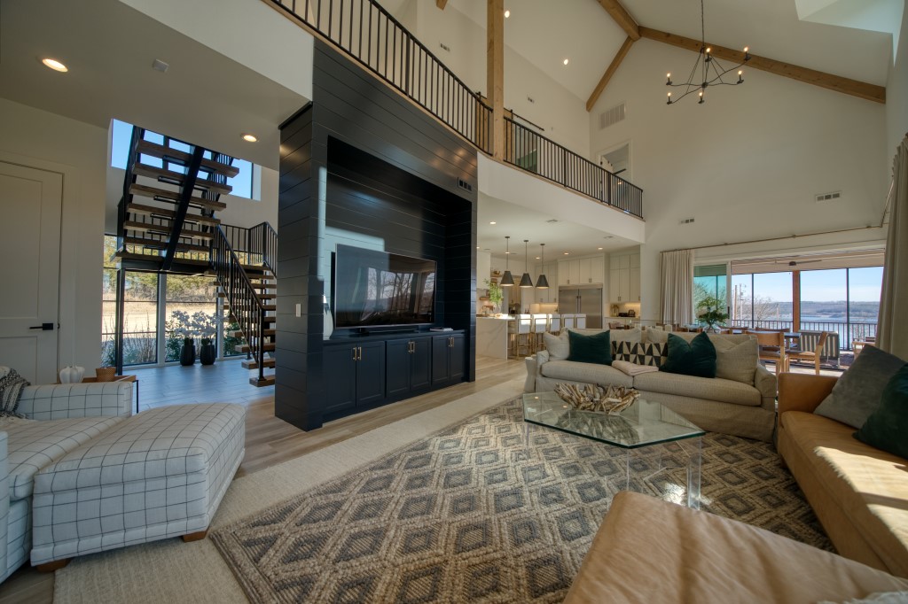 Del Lago Estates - Residential