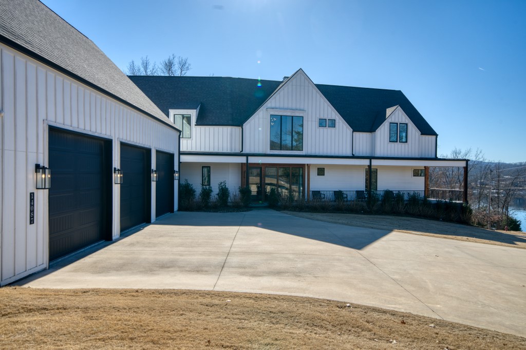 Del Lago Estates - Residential