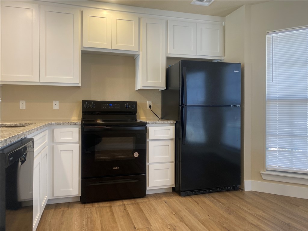 Sixth & Wood Hpr - Residential Lease
