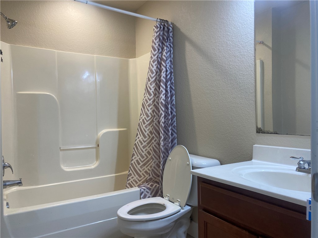 Sixth & Wood Hpr - Residential Lease