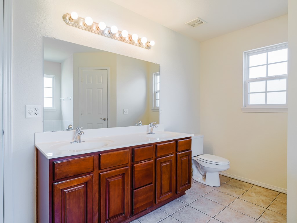 Windwood Sub Ph Iii Bentonville - Residential Lease