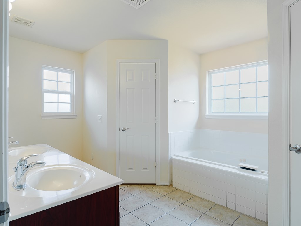 Windwood Sub Ph Iii Bentonville - Residential Lease