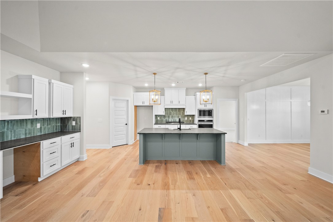 MAPLE ESTATES PH III-CENTERTON - Residential