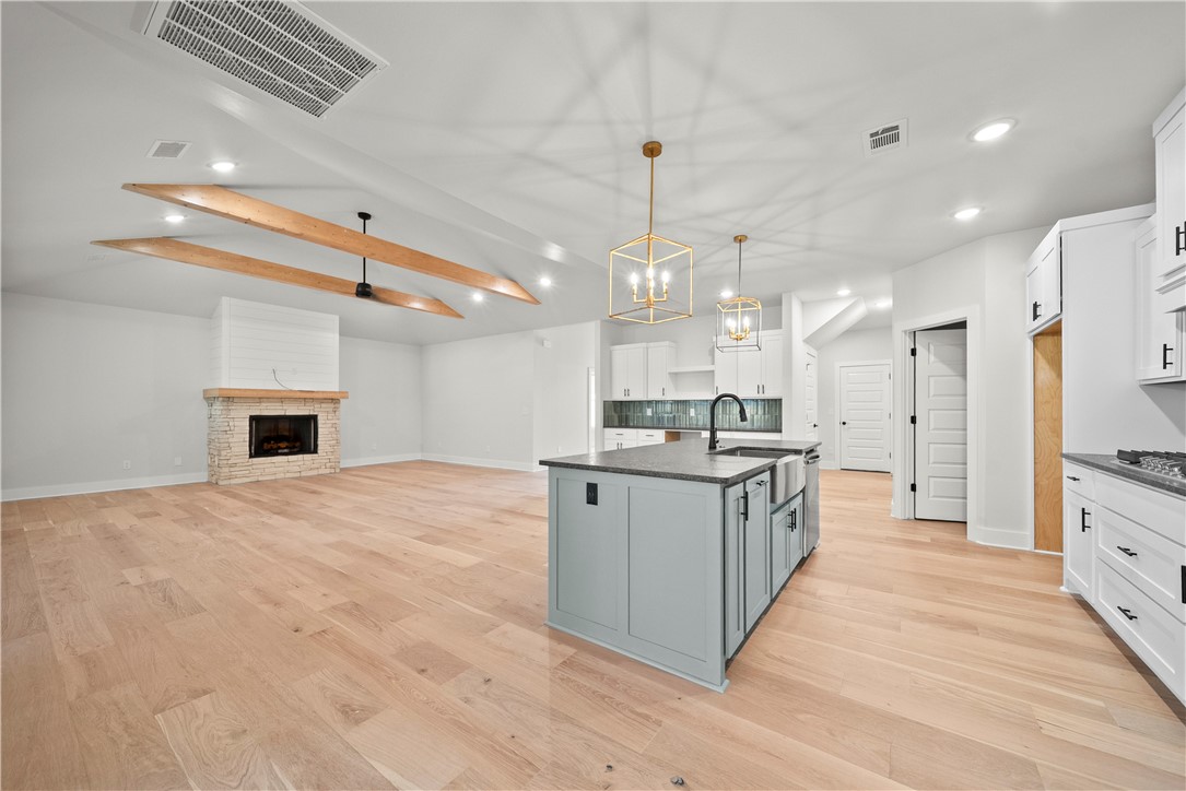 MAPLE ESTATES PH III-CENTERTON - Residential