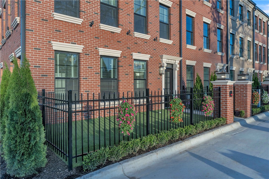 Oak One - Residential