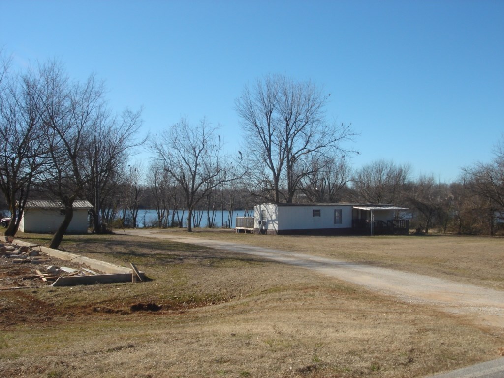 Elm Spgs Outlots - Land