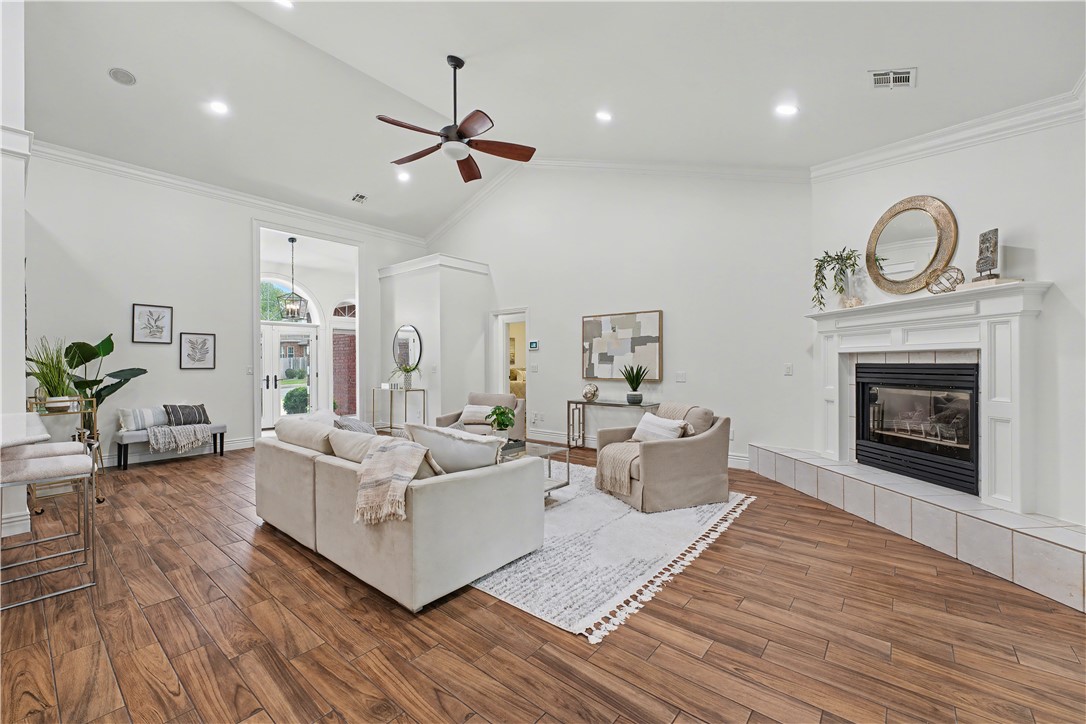 Need more kitchen space? This home has you covered. Need room to spread out and still be minutes from everything Bentonville has to offer? Even better. Tucked away on a quiet cul-de-sac in the desirable Lexington Subdivision, this move-in ready North Bentonville home offers the lifestyle you are seeking. Enjoy mostly single-level living with an open floor plan, spacious gathering areas, a generously sized kitchen, and a spa-like primary suite separated from three additional bedrooms. Start your mornings with coffee in the sunroom and end your evenings unwinding on the expansive back deck overlooking the backyard. Outdoor enthusiasts will love being approximately 2.5 miles from Coler Creek Park's North Gateway. Conveniently located near the Bentonville Square, Bark Park, I-49, shopping, dining, schools, and Walmart's Home Office campus. Recent updates include a new roof, two HVAC systems, full interior paint, upgraded LED lighting, ceramic plank flooring, and all-new electrical outlets and switches.