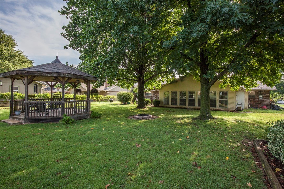 Heritage West Add 2nd Rogers - Residential