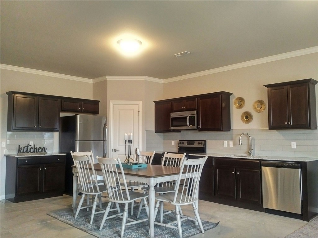 n/a - Residential Lease