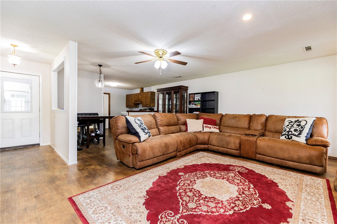 Quail Run Add Ph I Rogers - Residential
