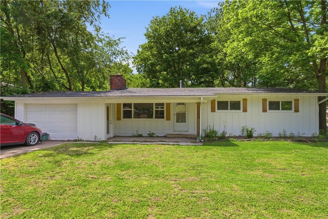Location, Location, Location!! First time homebuyer, U of A Parents, Investors, this is your opportunity to own a home just minutes away from the U of A Campus, bus route and walking trails. This 3 bedroom, 2 bath home has had a recent update, items such as a new sub floor, flooring, granite and paint just to name some of the new features. Call me to schedule your private showing. Please do not disturb tenants.