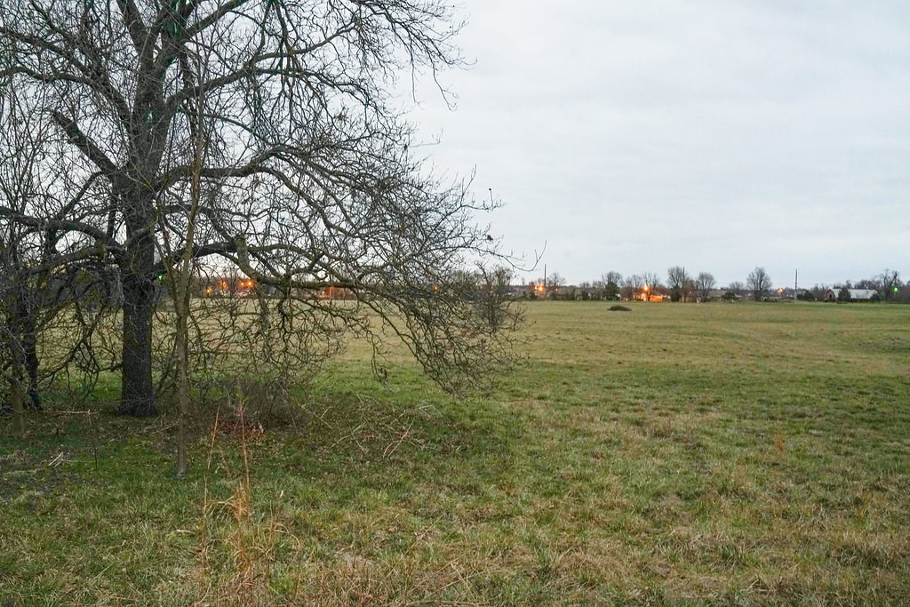 . - Land