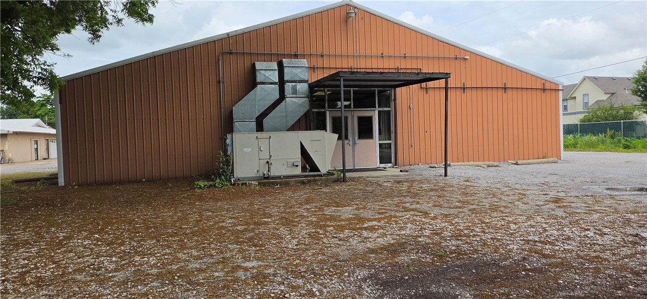 Siloam Spgs - Commercial Lease