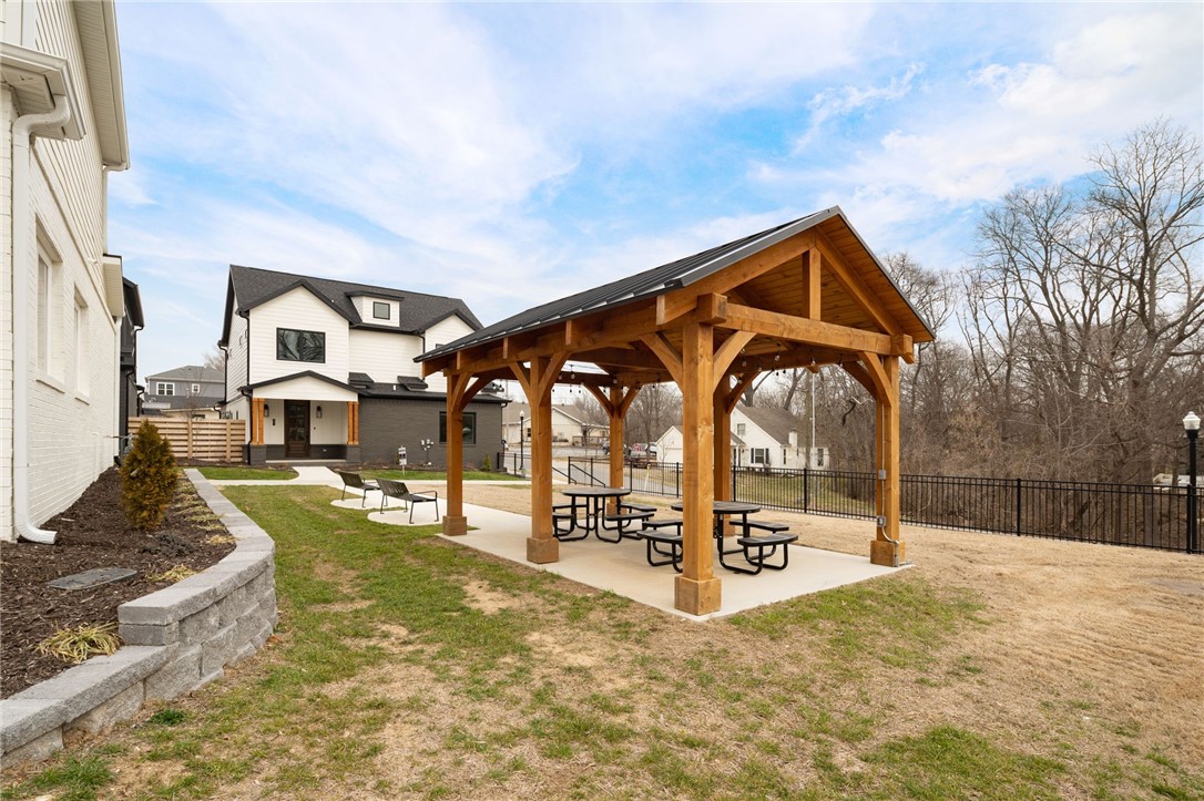 Oz Village - Residential