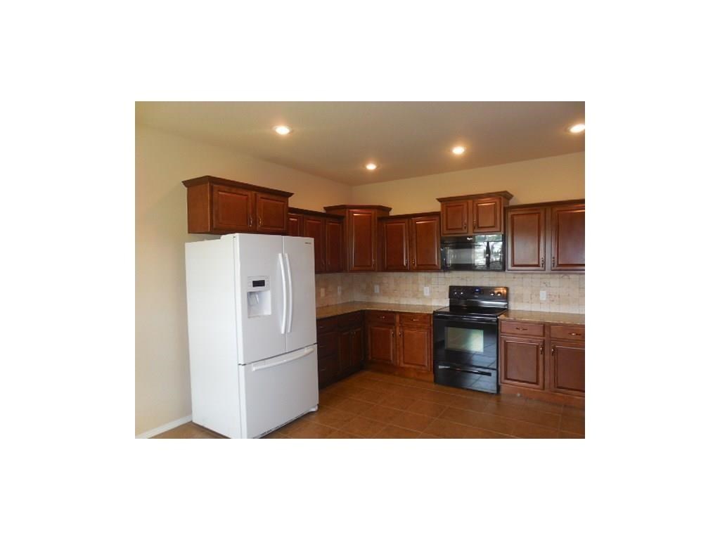 Lakewood Crossing Sub Ph 1 Rogers - Residential Lease