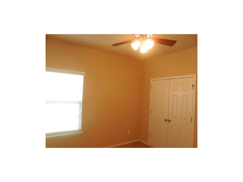 Lakewood Crossing Sub Ph 1 Rogers - Residential Lease