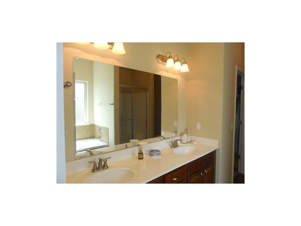 Lakewood Crossing Sub Ph 1 Rogers - Residential Lease